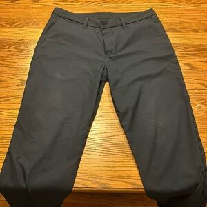Lululemon Smooth Twill Classic Fit Trouser Size 36 x 32 Navy